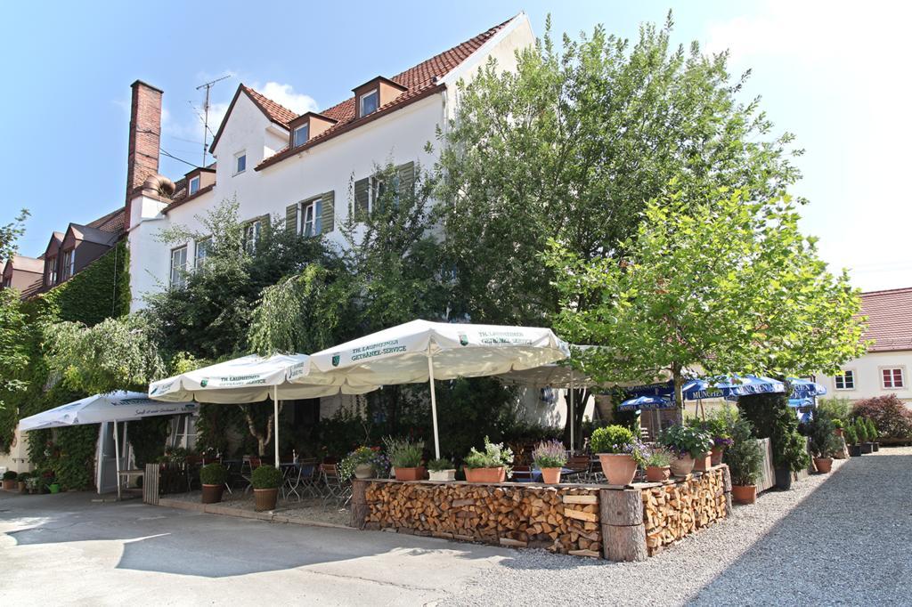 Hotel Gasthof Traubenbrau Крумбах Экстерьер фото